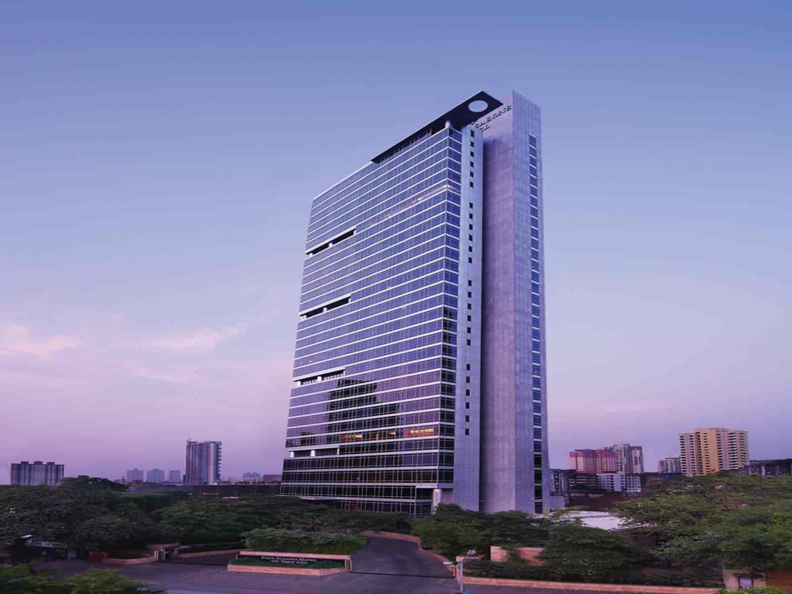 Four Seasons Hotel Mumbai-full-body-massage-mumbai
